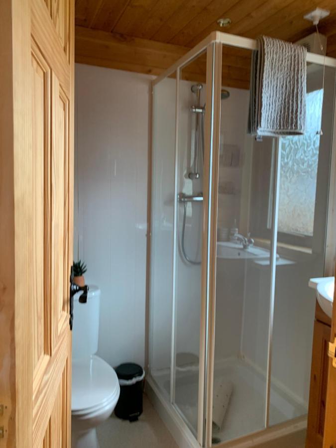 Immaculate 3-Bed Lodge In Hawick Esterno foto